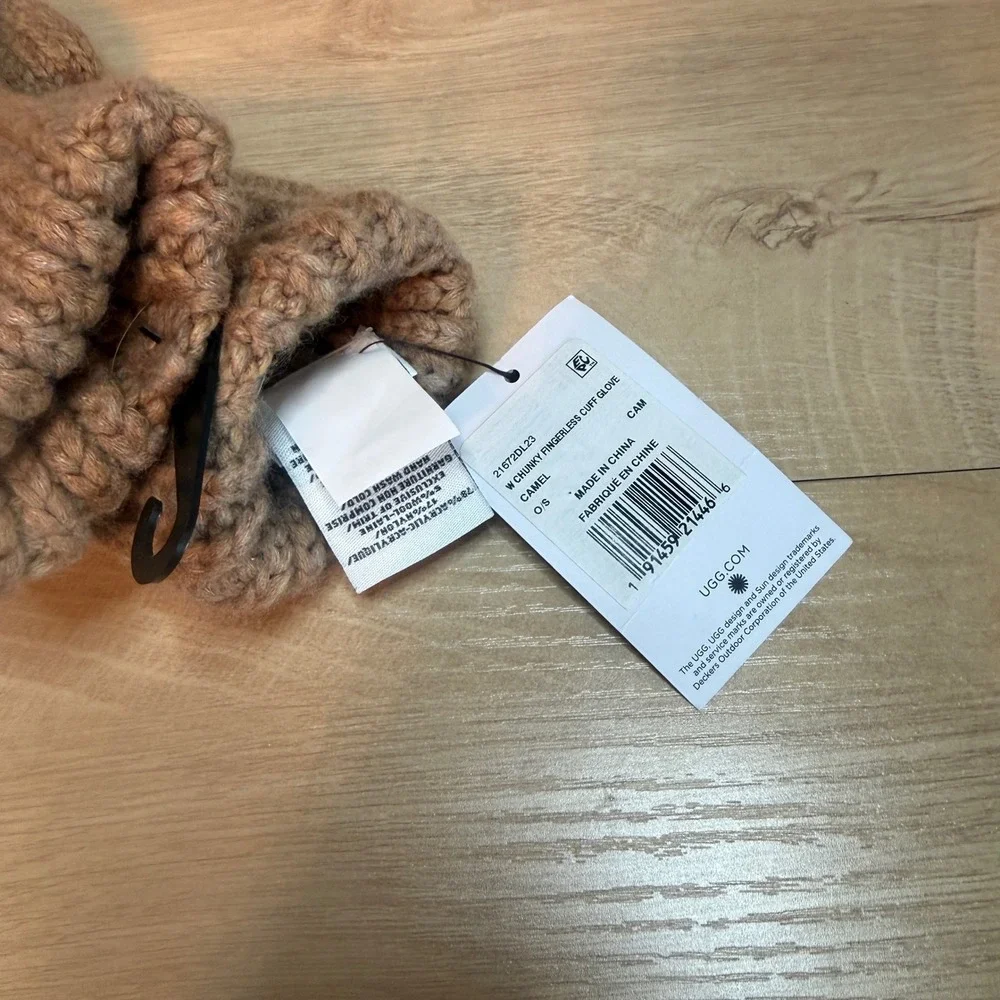 UGG Chunky Fingerless Cuff Gloves Camel Brown Wool Blend Ribbed Knit  NEW